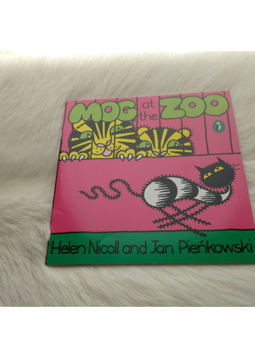 Meg on the Moon (Meg and Mog)