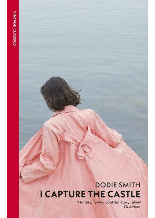 I Capture The Castle: A beautiful coming-of-age novel about first love