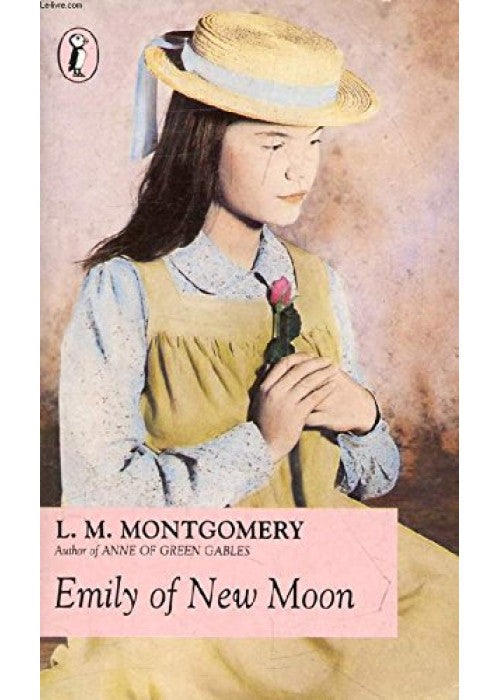 Emily of New Moon (Puffin Books)