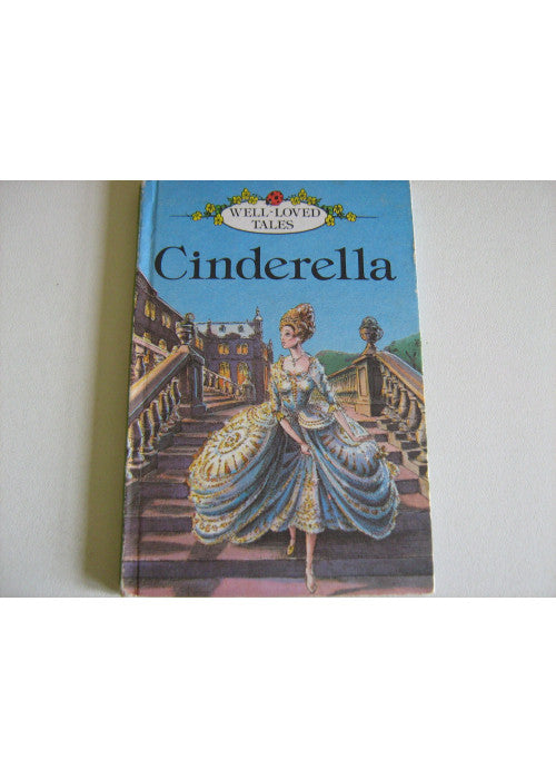 Cinderella: 1 (Well-loved Tales S.)