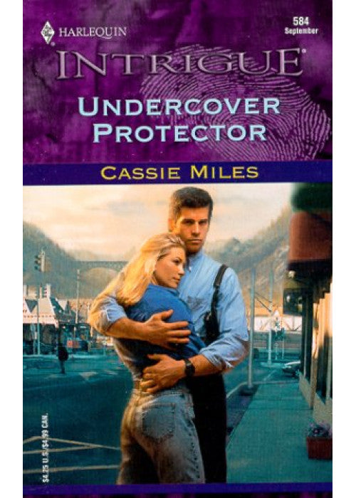 Undercover Protector (Intrigue S.)