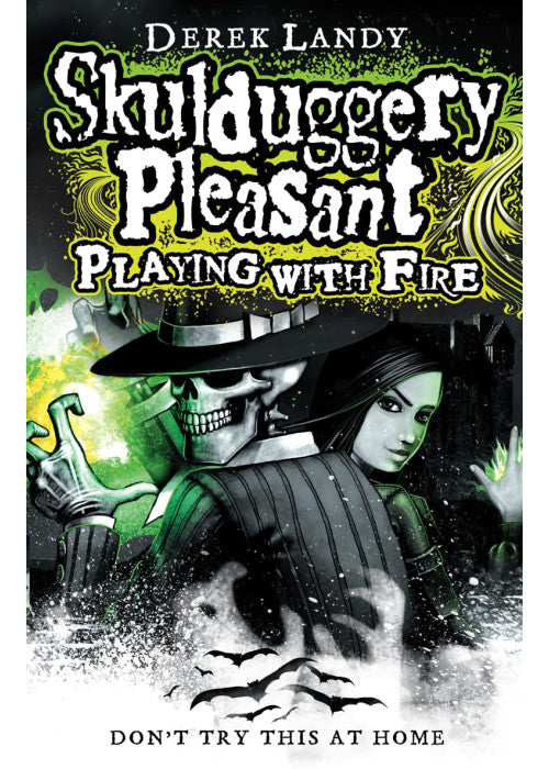 Playing With Fire (Skulduggery Pleasant - book 2)