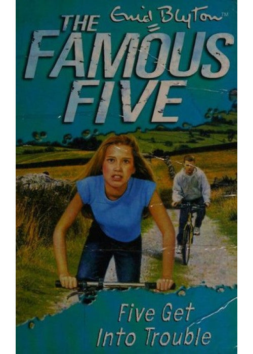 Five Get into Trouble (Knight Books)